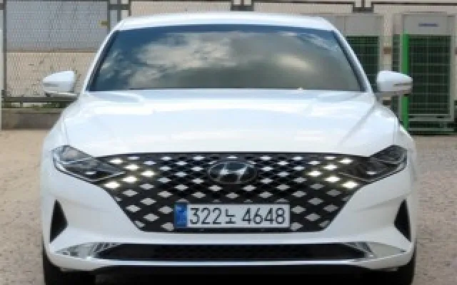 그랜져GN7 중고차 더 뉴 그랜저 IG 2.5 르블랑 매물 사진 15 - 2022/05 82,049km