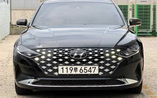 그랜져GN7 중고차 더 뉴 그랜저 IG 3.3 르블랑 매물 사진 12 - 2022/03 70,000km