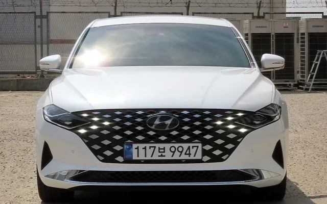 그랜져GN7 중고차 더 뉴 그랜저 IG 2.5 르블랑 매물 사진 6 - 2022/04 45,000km