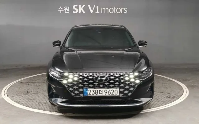 그랜져GN7 중고차 더 뉴 그랜저 IG 2.5 프리미엄 매물 사진 1 - 2022/09 132,551km